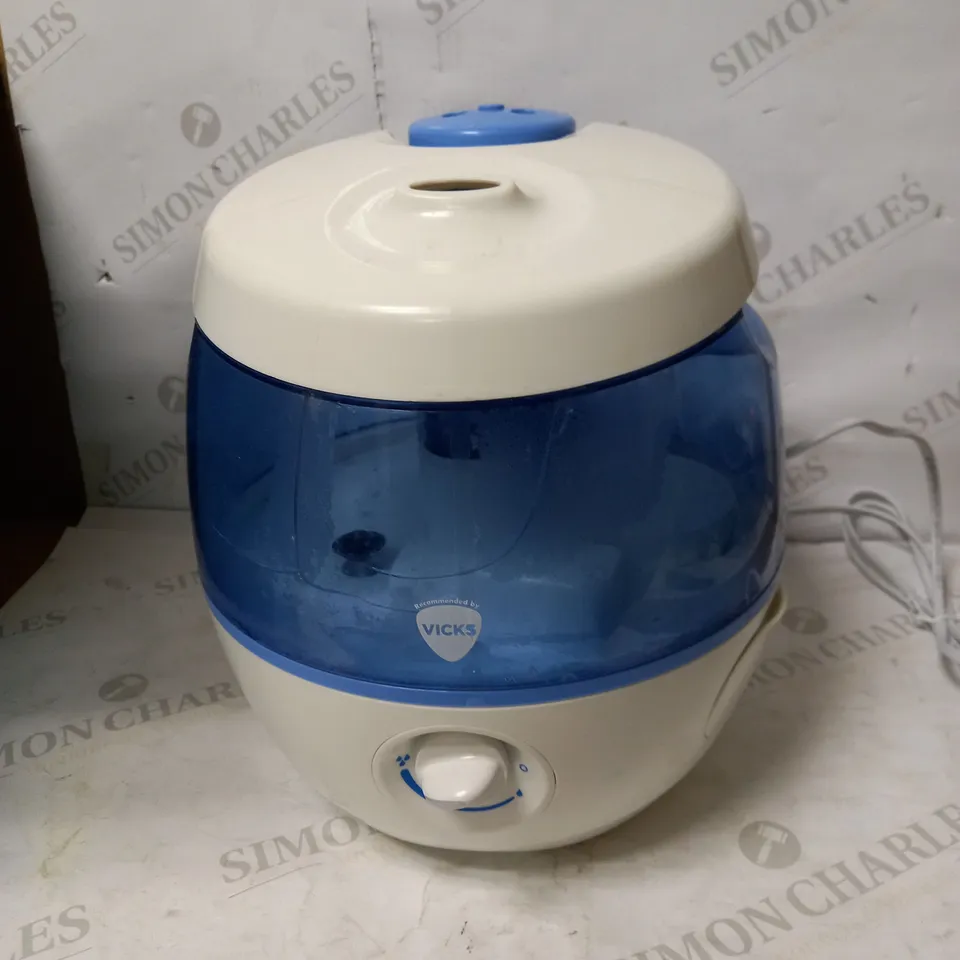 VICKS VUL575 SWEET DREAMS COOL MIST HUMIDIFIER WITH IMAGE PROJECTOR