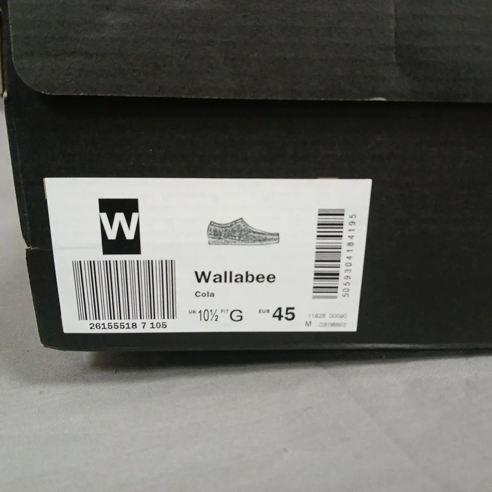 BOXED CLARKS ORIGINALS WALLABEE SHOES IN COLA SUEDE -  UK 10½G