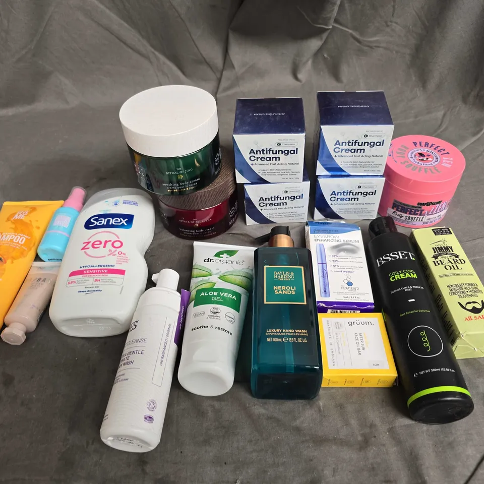 APPROXIMATELY 12 ASSORTED HEALTH & BEAUTY PRODUCTS TO INCLUDE ANTIFUNGAL CREAM, GIVE ME SHAMPOO, AND RITUAL SOOTHING CREAM ETC.