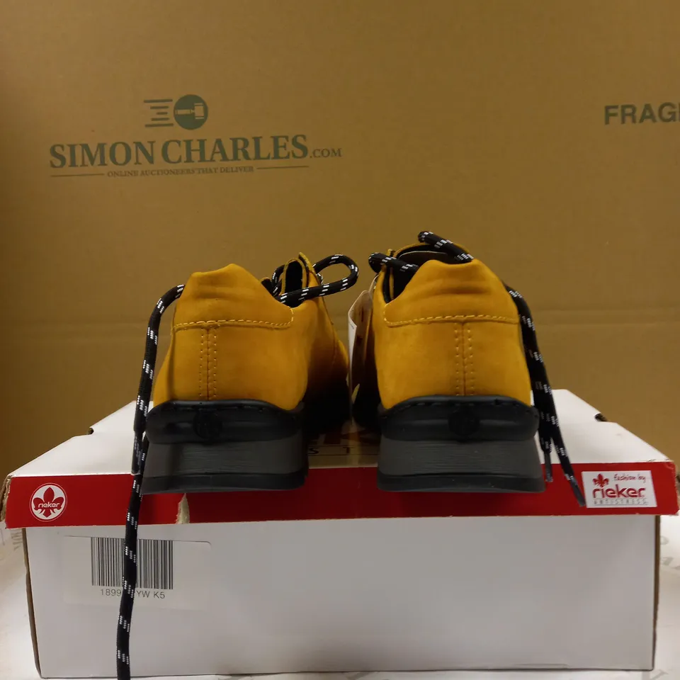 RIEKER ZIP TRAINER SIZE 5