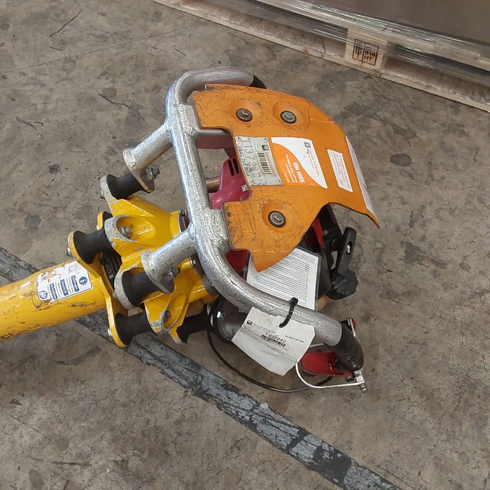 ROBEL 62.05 2 STROKE VERTICAL TAMPER - RAILWAY MAINTENANCE TOOL