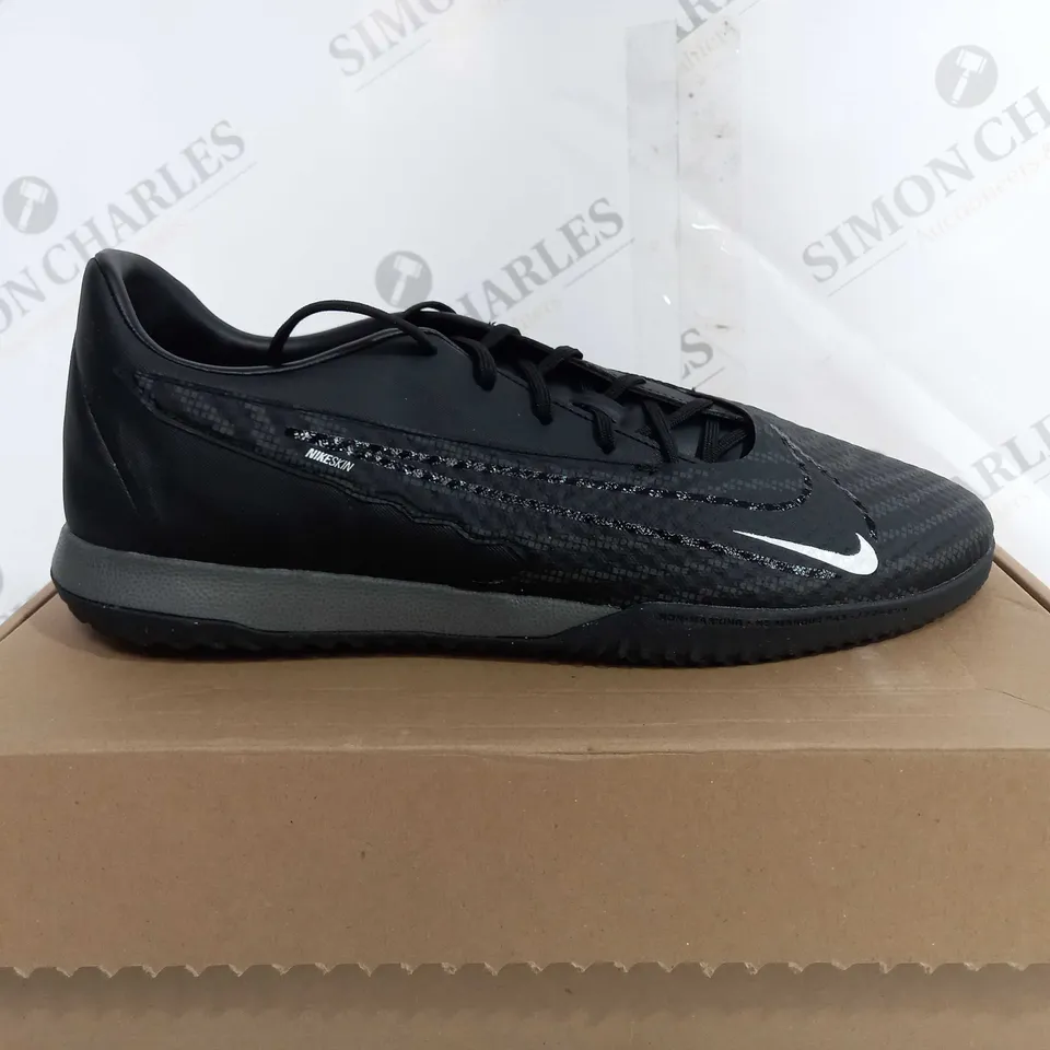 BOXED NIKE SKIN PHANTOM GX ACADEMY IC - UK 11