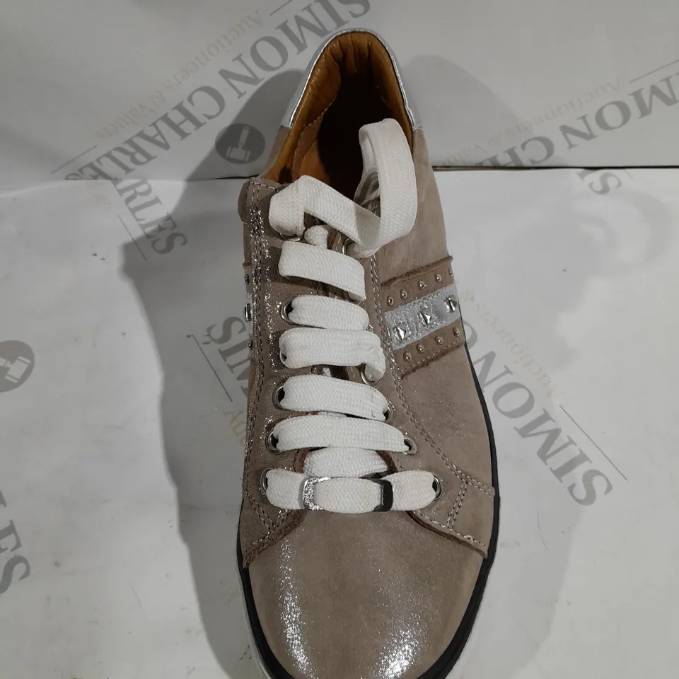 MODA IN PELLE ALFINA LEATHER TRAINERS IN TAUPE - SIZE 6