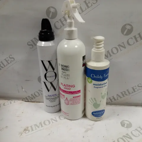 LOT OF APPROXIMATELY 20 COSMETICS ITEMS TO INCLUDE CHILDS FARM MOISTURISER, WOW COLOR CONTROL, HY SHINE PAINTING SPRAY, ETC