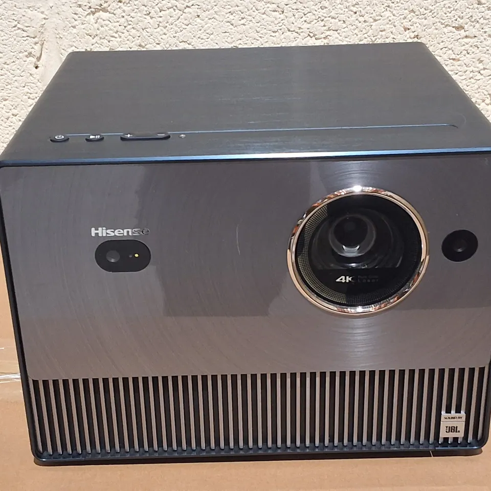 BOXED HISENSE C1 65"-300" PROJECTOR 