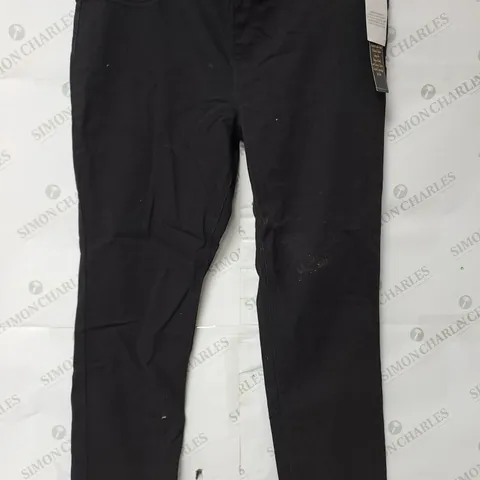 SET OF 2 DG2 DIANA GILMAN STRECH JEANS IN BLACK - SIZE 22