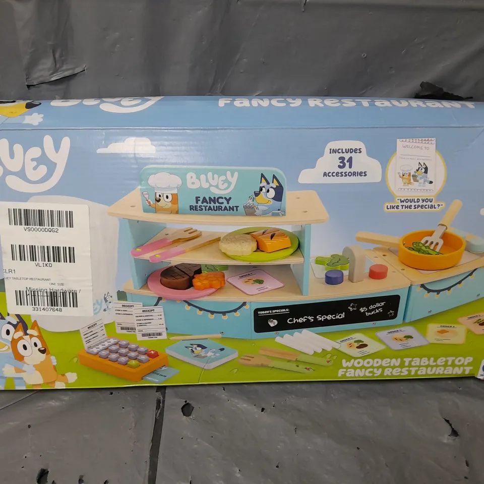 BOXED BLUEY TABLETOP RESTURANT SET