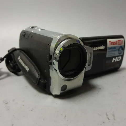 PANASONIC HDC-SD10 CAMERA