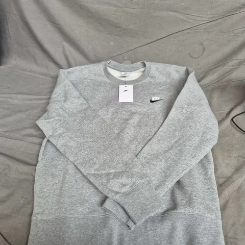 NIKE GREY CREWNECK SWEATSHIRT – SIZE M