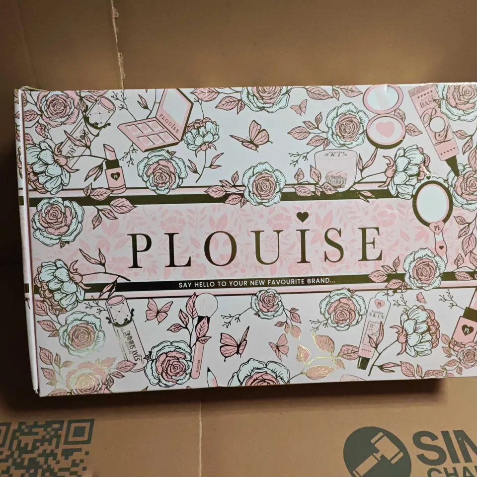SEALED PLOUISE COSMETICS BOX SET