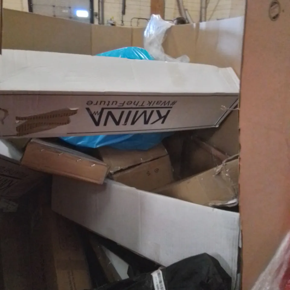 PALLET CONTAINING ASSORTED HOUSEHOLD PRODUCTS. INCLUDES TENT, WALKER AID, BADMINTON SET, CHAIR ETC 