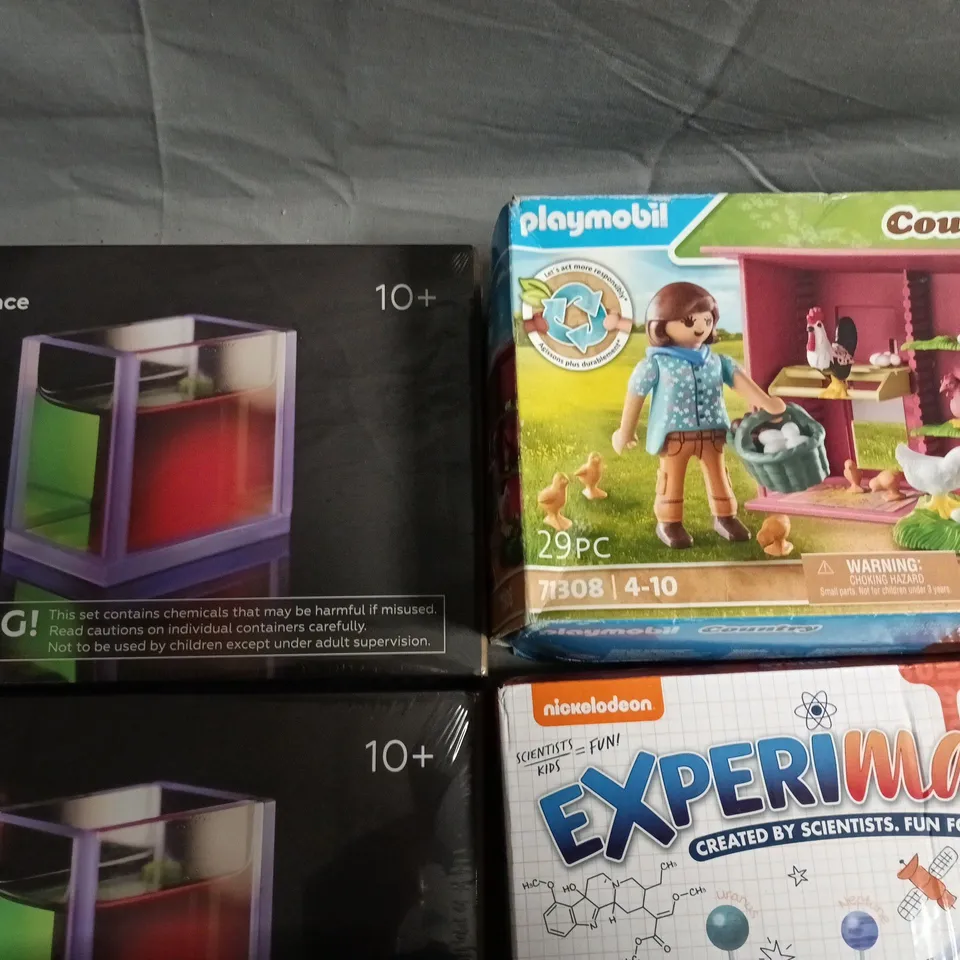 LOT OF 5 ASSORTED TOYS TO INCLUDE MEL SCIENCE SETS AND SCRABBLE ORIGINAL TRAVEL