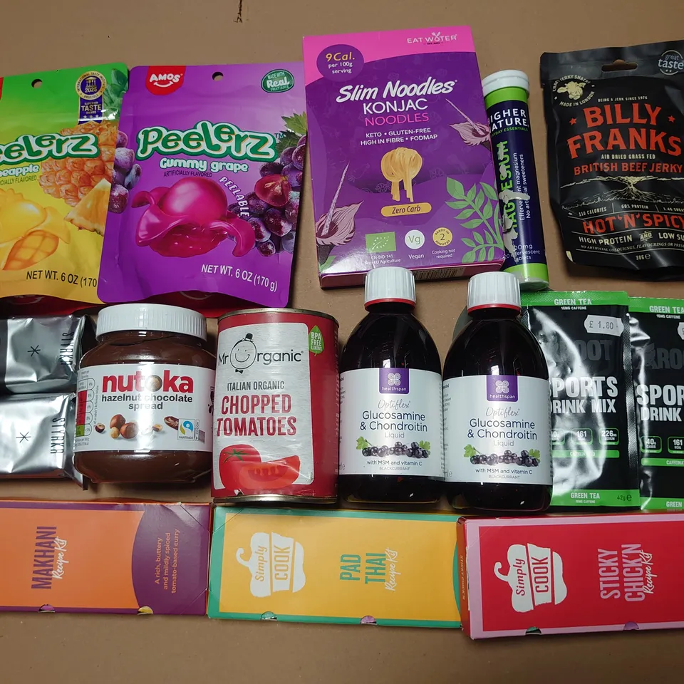 LOT OF 15 ASSORTED FOOD ITEMS TO INCLUDE GLUCOSAMINE & CHONDROITIN LIQUID, RECIPE KITS AND RICE BARS 