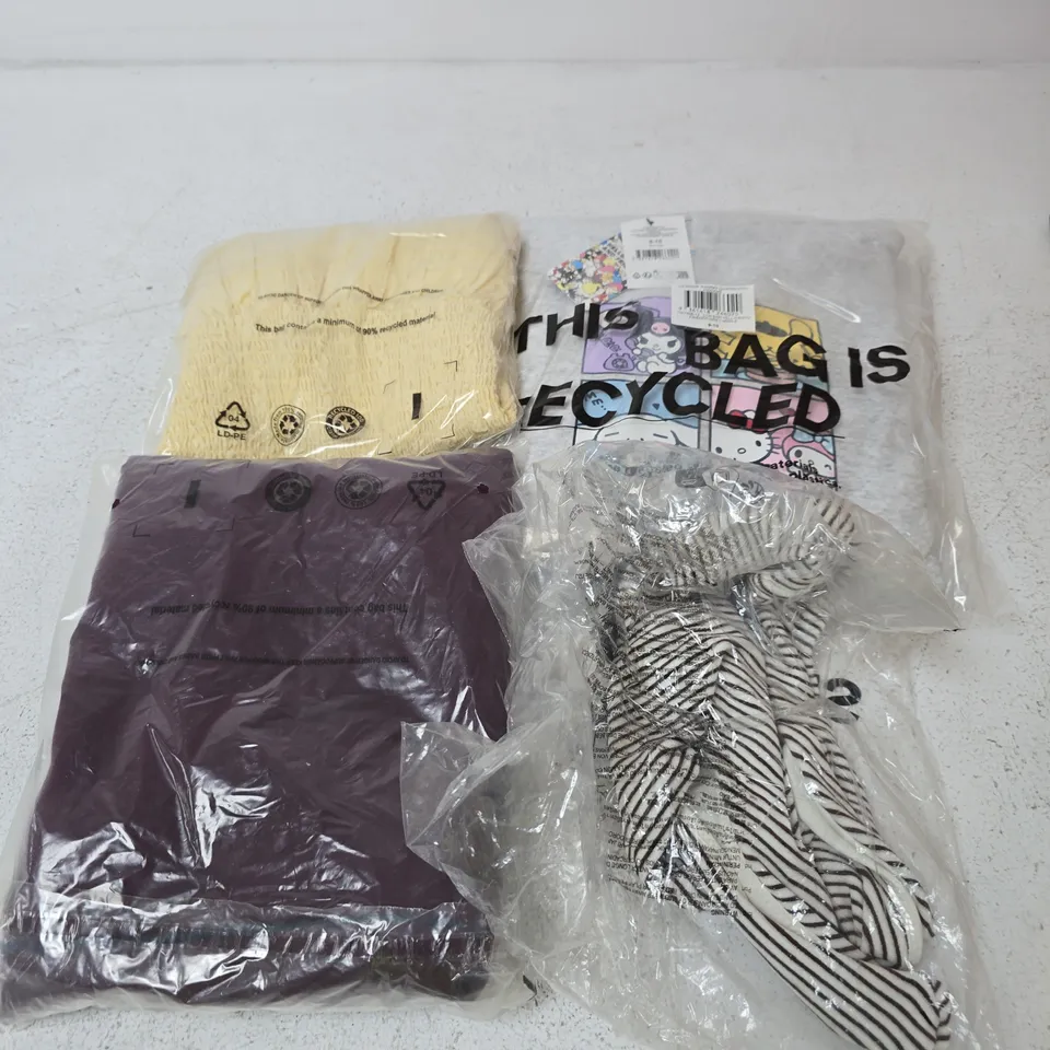APPROXIMATELY 15 ASSORTED CLOTHING ITEMS IN VARIOUS SIZES, COLOURS & STYLES