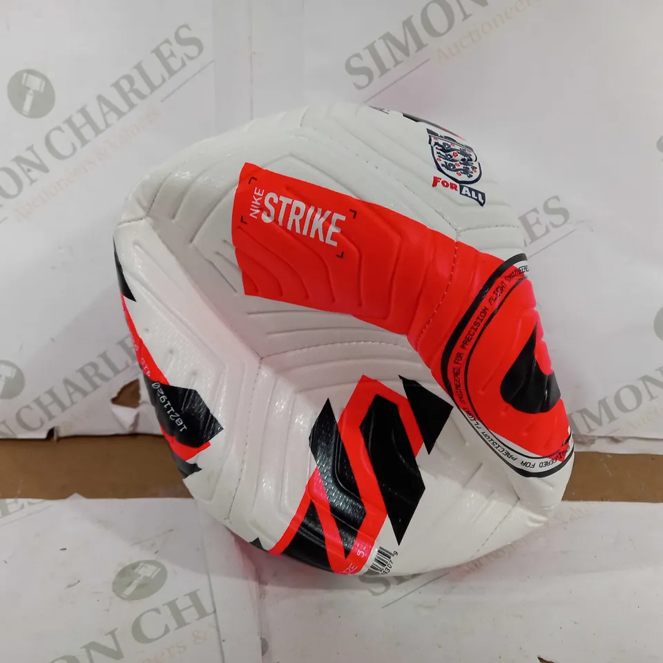 NIKE STRIKE FA PREMIER LEAGUE 2021/2022 FOOTBALL SIZE 5 - NOT INFLATED