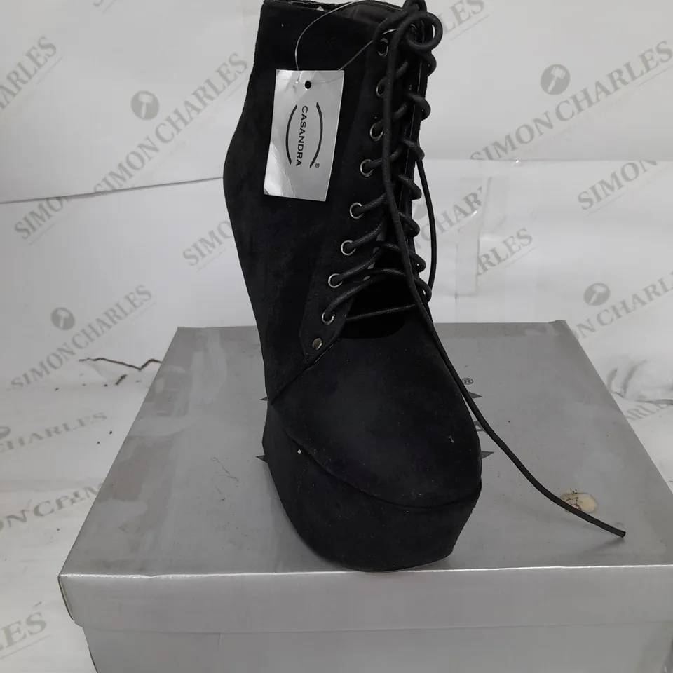 BOXED PAIR OF CASANDRA PLATFORM LACE UP HEEL BOOT IN BLACK SUEDE SIZE 3