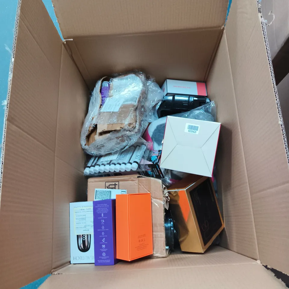 BOX OF APPROXIMATELY 20 ASSORTED HOUSEHOLD ITEMS INCLUDING LIP PLUMPER, ANTI AGEING SERUM, LED CANDLE HOLDER, EYE DOUBLE ACTION TREATMENT ETC