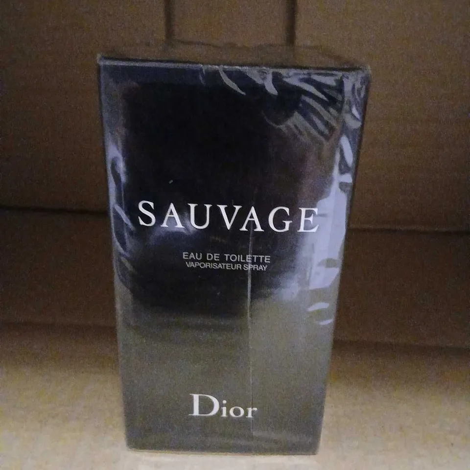 BOXED AND SEALED DIOR SAUVAGE EAU DE TOILETTE SPRAY 100ML 