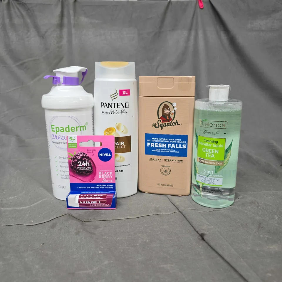 APPROXIMATELY 20 ASSORTED HEALTH & BEAUTY PRODUCTS TO INCLUDE PANTENE SHAMPOO, EPADERM CREAM AND DR SQUATCH BODY WASH