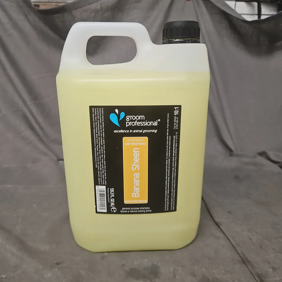 GROOM PROFESSIONAL BANANA SHEEN GENERAL PURPOSE PET SHAMPOO