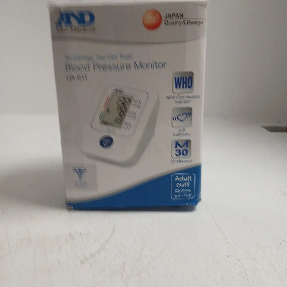 A&D BLOOD PRESSURE MONITOR UA-681 WITH ADULT CUFF – BOXED