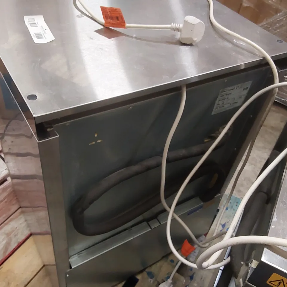 WILLIAMS AMBER HA135-SA R1 135 LTR UNDERCOUNTER SINGLE DOOR STAINLESS STEEL COMMERCIAL DISPLAY FRIDGE