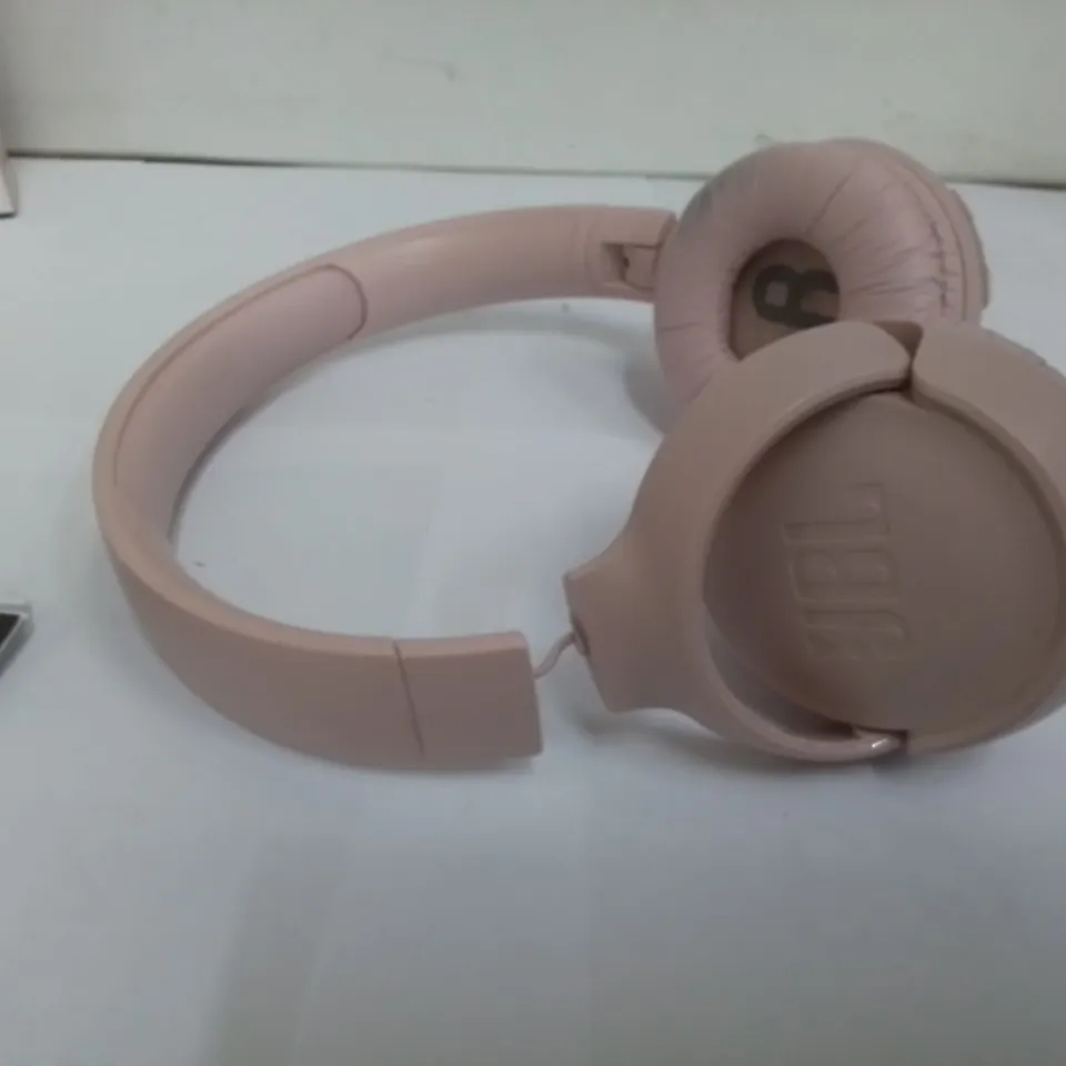 BOXED JBL TUNE 500BT – OVER EAR BLUETOOTH WIRELESS HEADPHONES