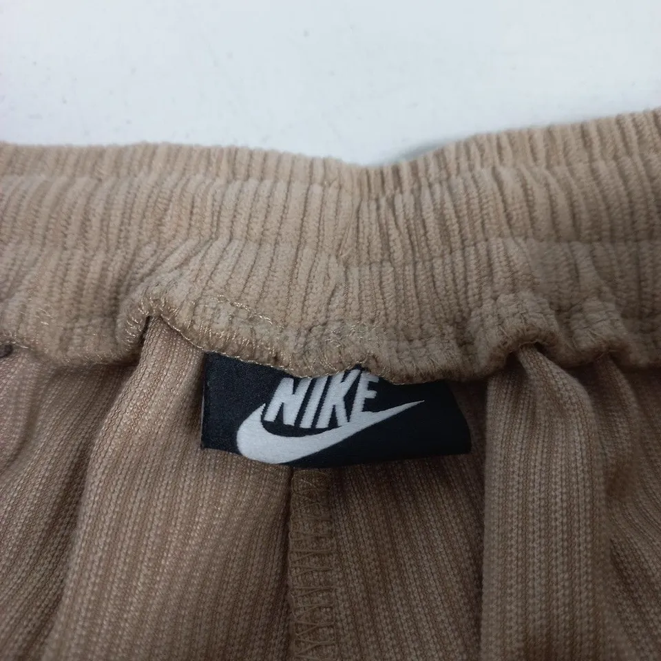 NIKE BEIGE CORDUROY JOGGERS – ELASTICATED WAIST MEDIUM