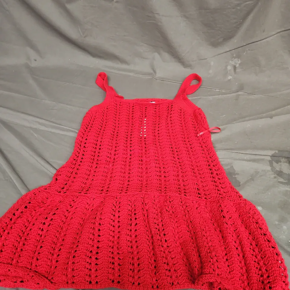 CELANDINE SCOOP KNIT MINI DRESS IN RED SIZE L