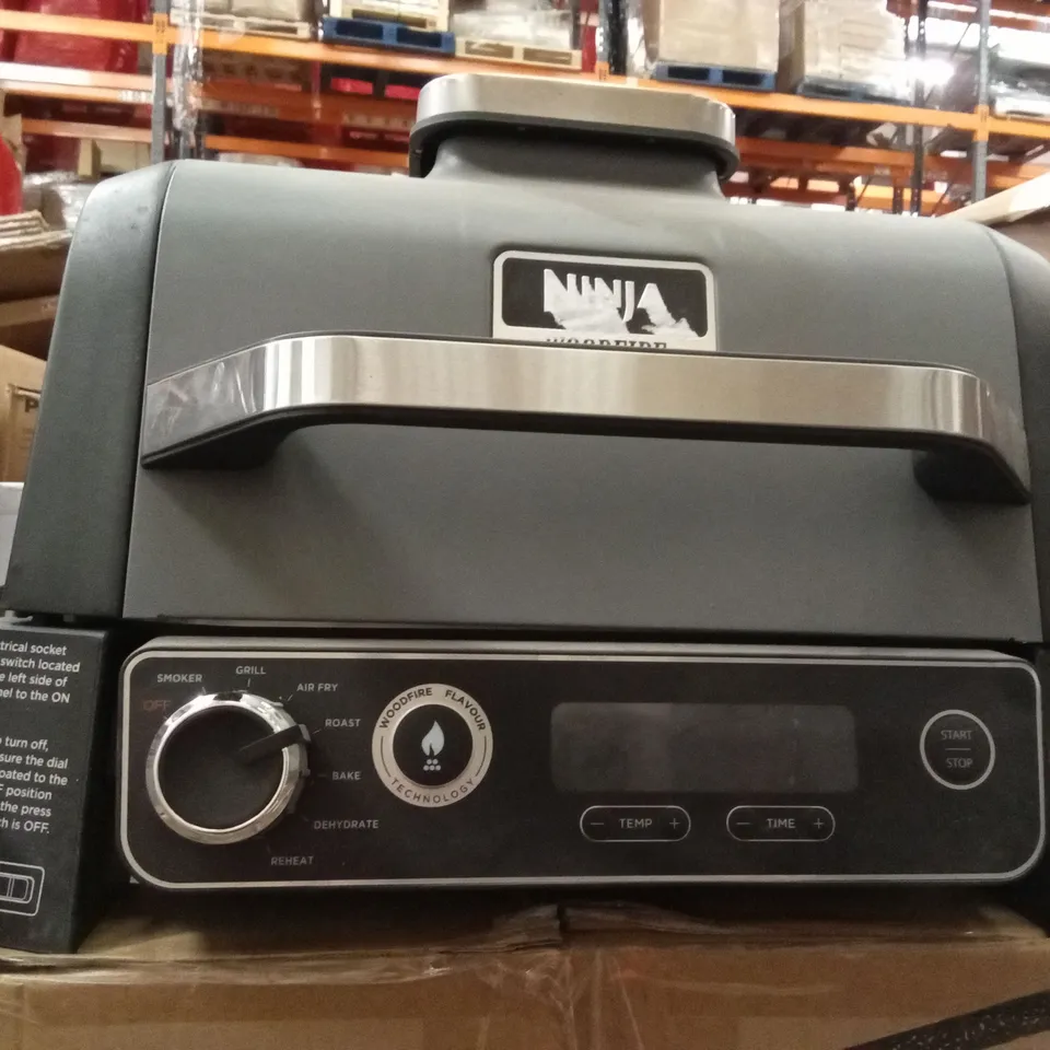 NINJA WOODFIRE OG701UK OUTDOOR ELECTRIC BBQ GRILL & SMOKER - BLACK
