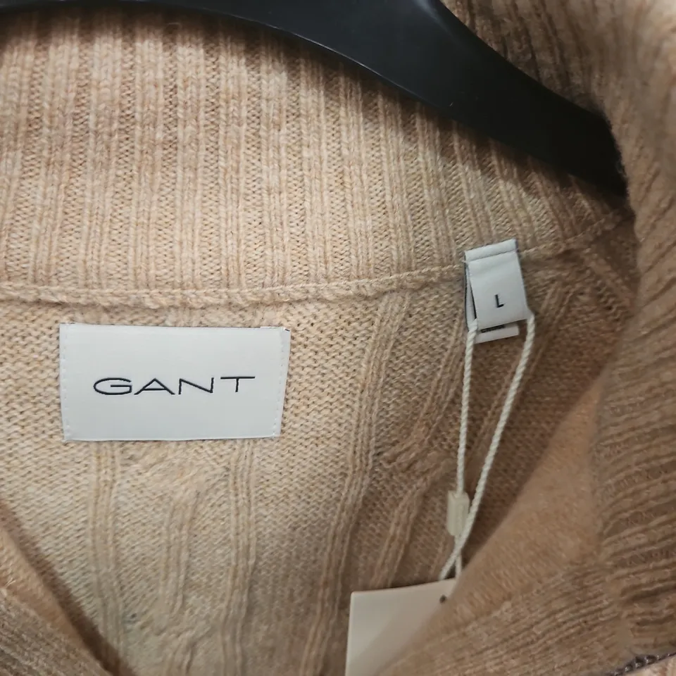 GANT BEIGE CABLE-KNIT ZIP-NECK JUMPER, SIZE L