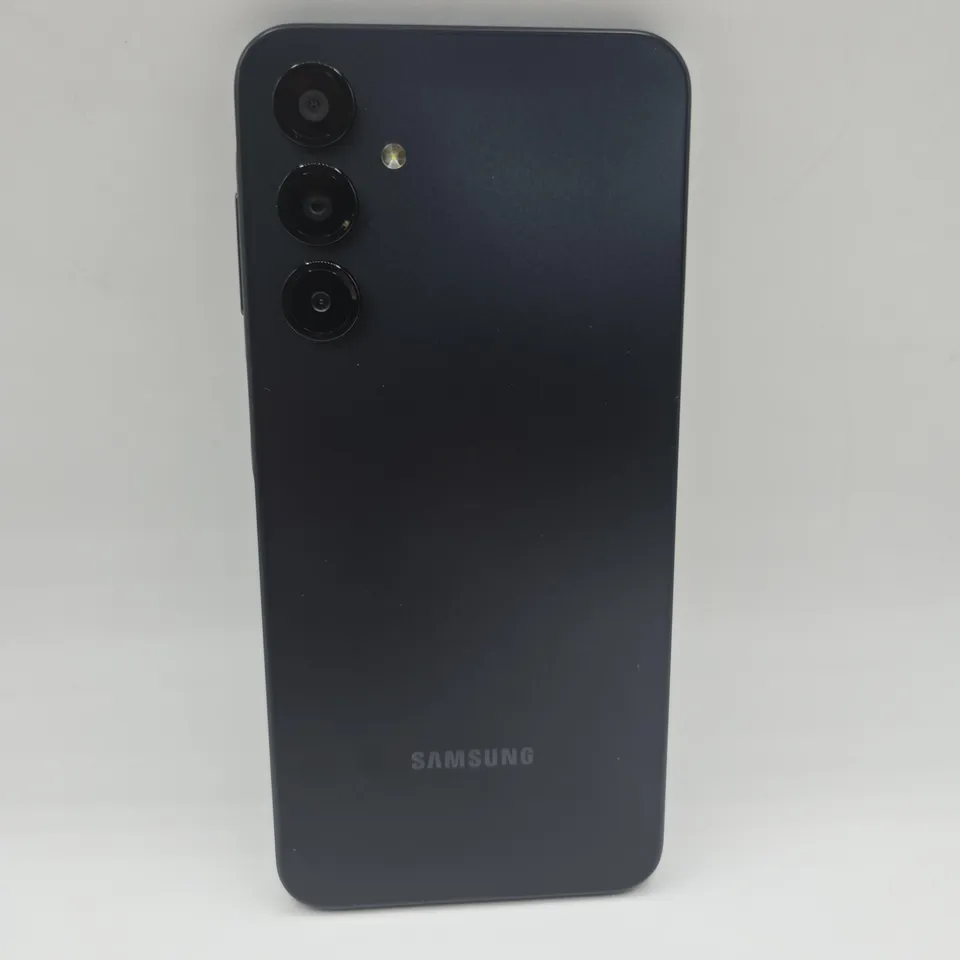 BOXED SAMSUNG GALAXY A16 4/128GB IN BLACK - SM-A165F