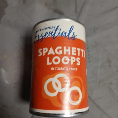 APPROXIMATELY 10 ASSORTED FOOD ITEMS INCLUDING SPAGHETTI LOOPS , MARS PROTEIN DRINK AND CBD BEARS