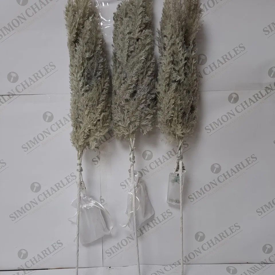 BOXED OUTLET JULIEN MACDONALD SET OF PRELIT GLITTER STEMS