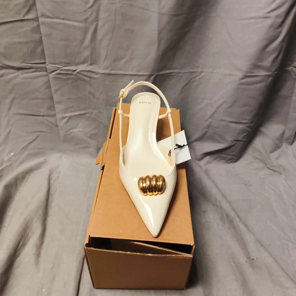 BOX PAIR OF MNG WHITE SLINGBACK HEELS - SIZE 37