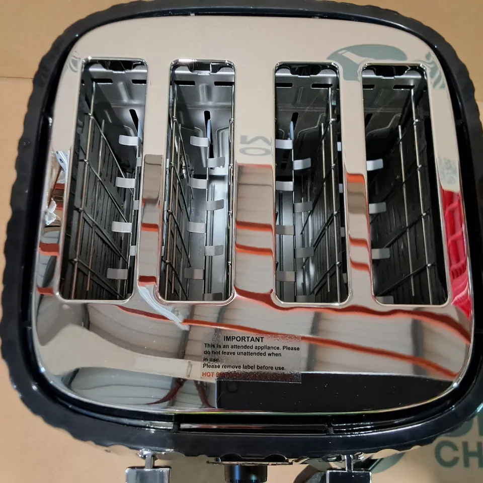BOXED DELONGHI BALLERINA 4 SLICE TOASTER IN BLACK RRP £69