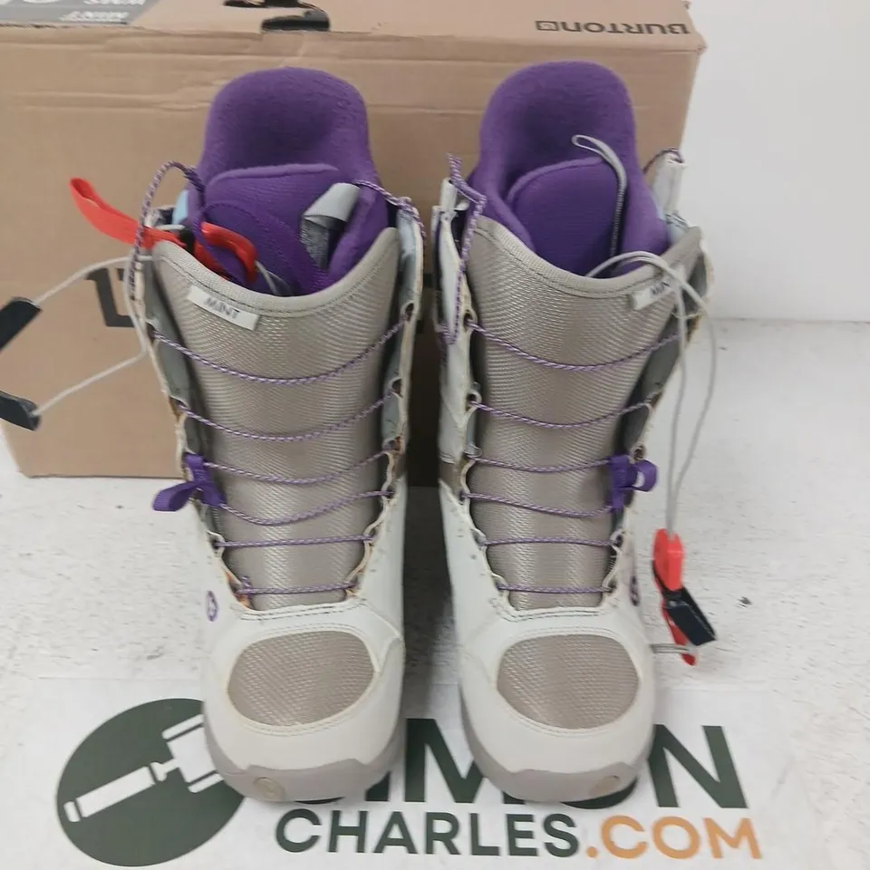 BURTON MINT WOMEN’S SNOWBOARD BOOTS – DESERT PURPLE/MAUVE DESERT, UK 3 (US 4)