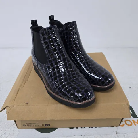 JO & JOE WOMEN'S NAVY/CROC CHELSEA BOOTS, WALNUT STYLE, UK 7