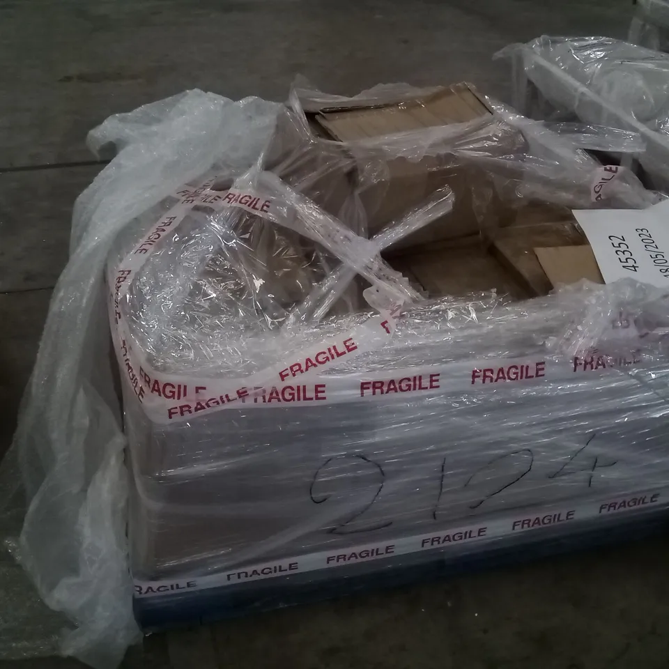 PALLET OF APPROXIMATELY 19 ROUND WHITE BASINS