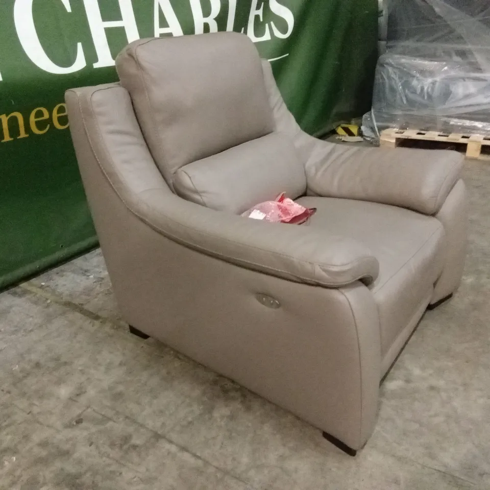 QUALITY DESIGNER ITALIAN MADE DEGANO LEATHER ELECTRIC RECLINER ARMCHAIR