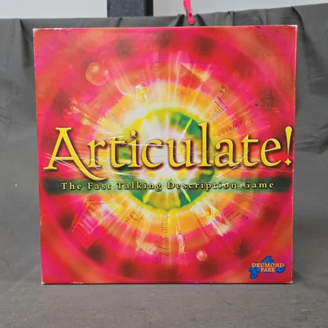 BOXED ARTICULATE BOARD GAME