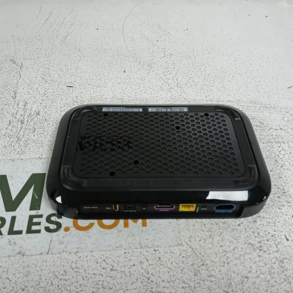 SKY Q MINI BOX EM150 UNBOXED
