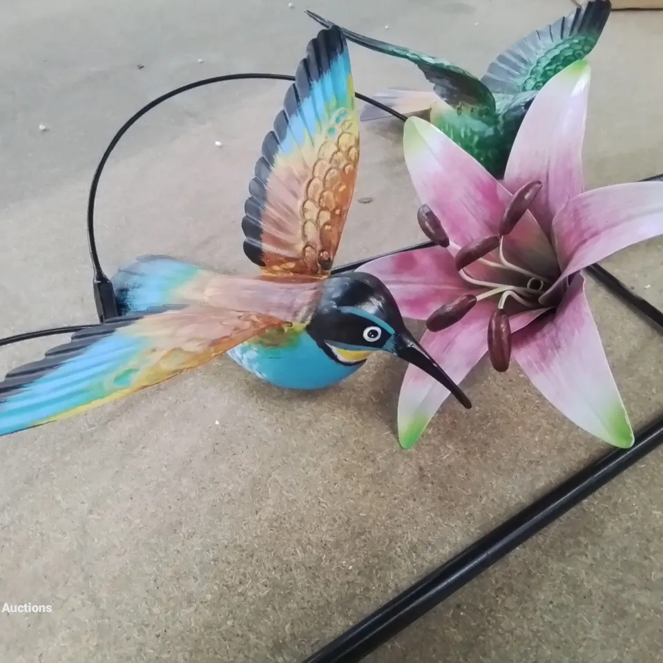 BOXED HOME2GARDEN HUMMINGBIRD WINDSPINNER