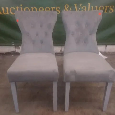 SET OF 2 NEW BEWLEY GREY VELVET BUTTON BACK DINING CHAIRS (GREY LEG)