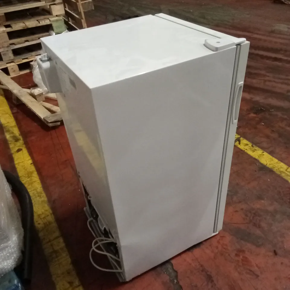 XLS105F WHITE UNDERCOUNTER BUDGET COOLER