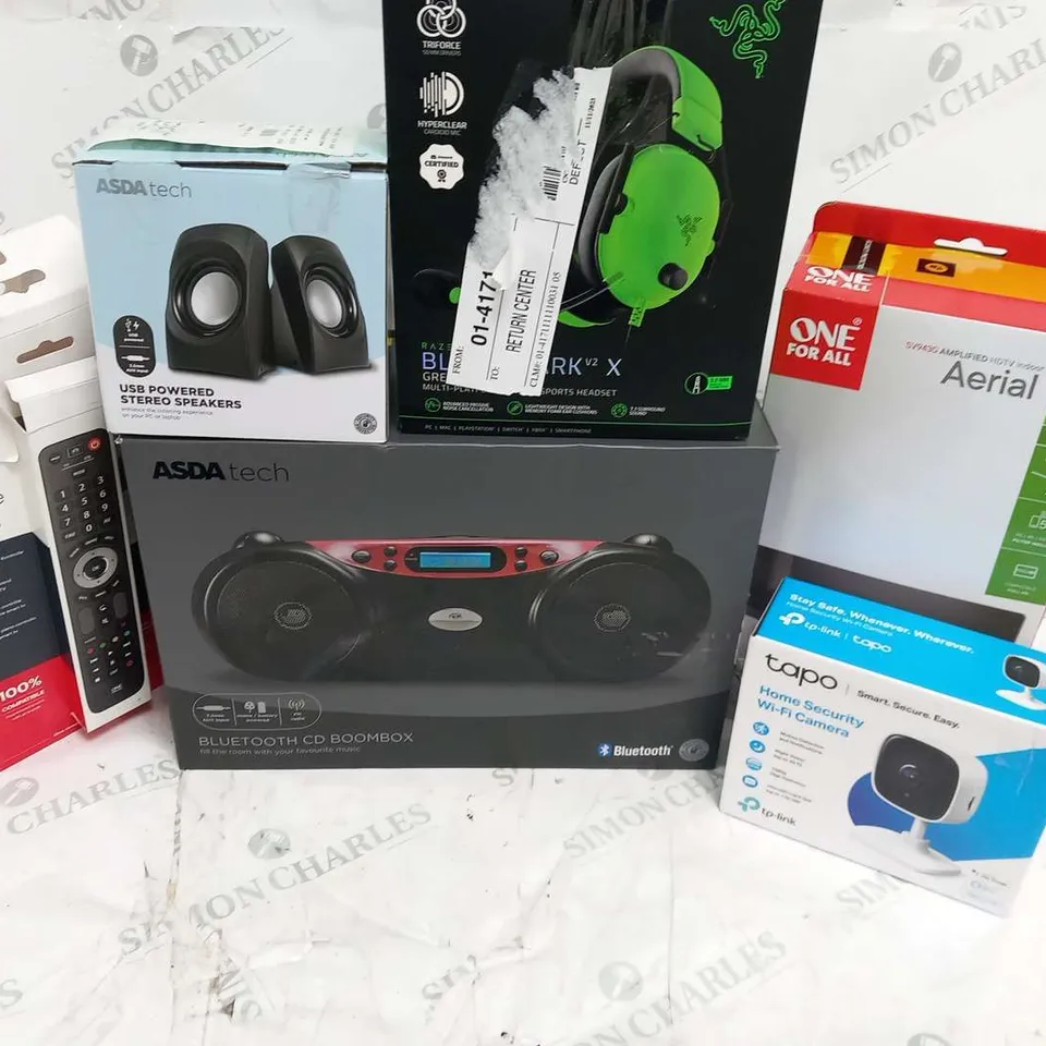 LARGE QUANTITY OF ASSORTED ELECTRICALS TO INCLUDE; ONE FOR ALL AERIAL, TAPO HOME SECURITY WI FI CAMERA, BLUETOOTH CD BOOMBOX AND USB POWERED STEREO SPEAKERS