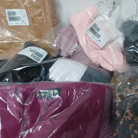 APPROX 20 DIFFERENT CLOTHING ITEMS BAG TOPS AND SOCKS