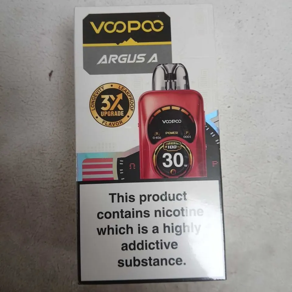 BOX OF APPROXIMATELY 35 ASSORTED E-CIGARETTES AND COMPONENTS TO INCLUDE: VOOPOO ARGUS A DEVICE KIT 
