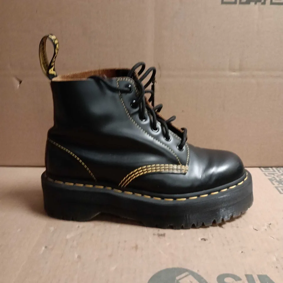 DR MARTENS AIRWAIR ANKLE BOOTS BLACK SIZE 6