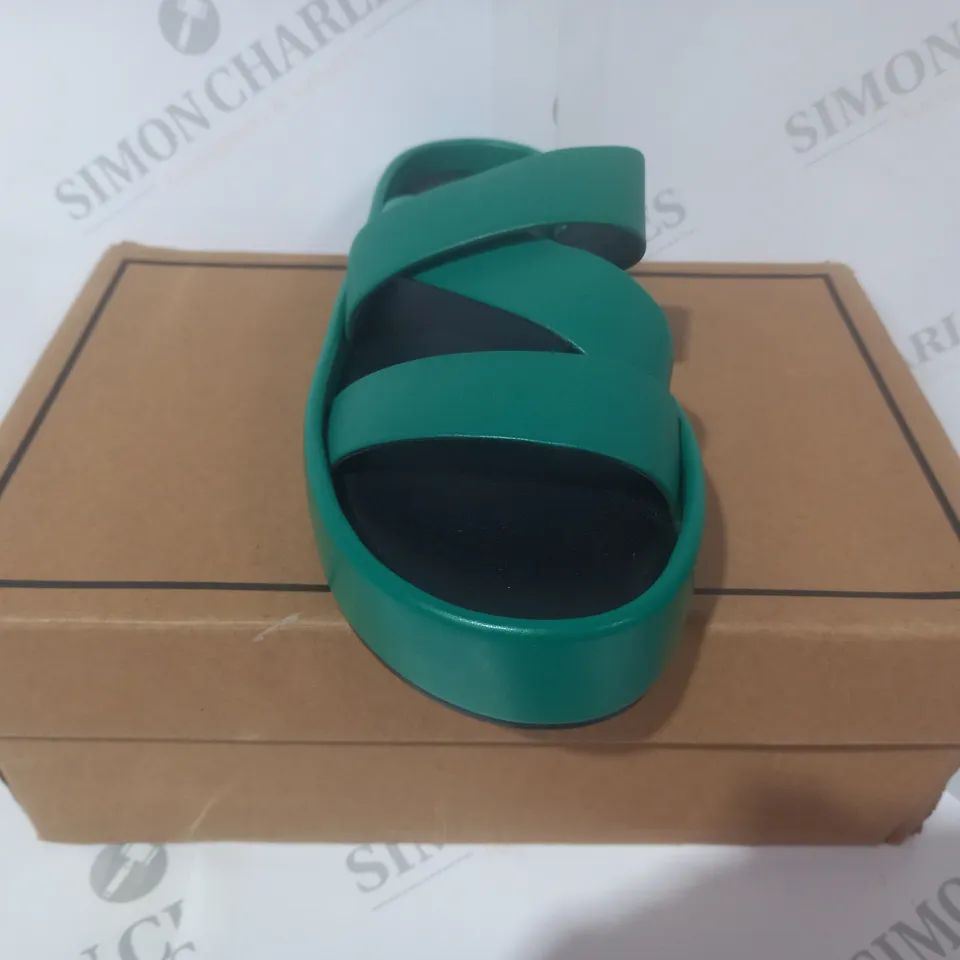 BOXED PAIR OF ASOS DESIGN OPEN TOE LEATHER FLAT MULES IN GREEN UK SIZE 6